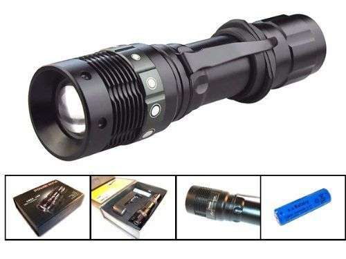 RECHARGEABLE, ZOOMABLE CREE LED FLASHLIGHT / TORCH 800 Lumens.  Collections are allowed.