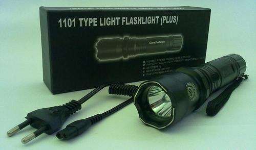 RECHARGEABLE ULTRA BRIGHT LED FLASHLIGHT / TORCH STUN GUN TASER