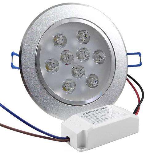 LED Light Bulbs: 9W Ceiling Spotlight / Downlight with a Tilt Function. Collections are allowed.
