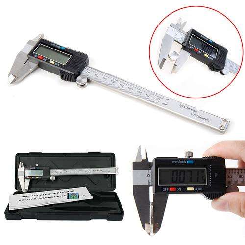PRECISION ELECTRONIC / DIGITAL CALIPERS: 150mm / 6inches. Collections are allowed.