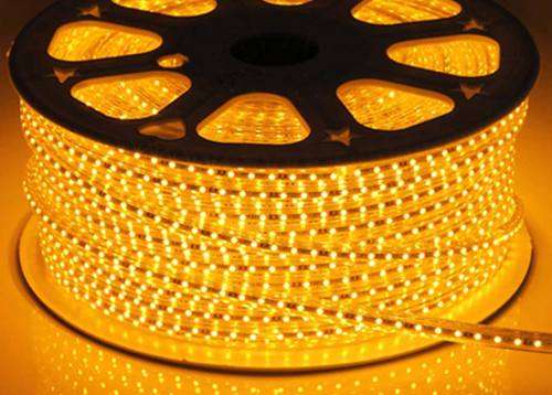 100m LED Strip Rope Light: ORANGE 220V Complete With Connector Plug + End Cap. Collections Allowed.