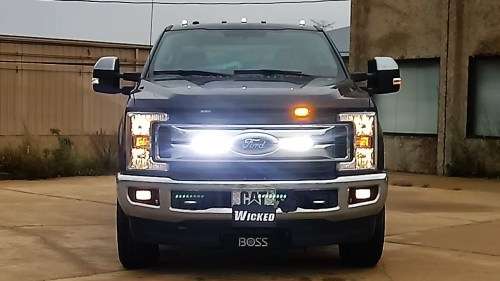 White LED Flash Cluster Strobe Grille Lights 8pces 12V. Collections allowed.