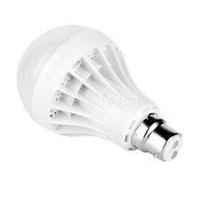 LED Light Bulbs 9W 12V B22 Cool White. Can Be Used With A 12V Battery. Collections Are Allowed.