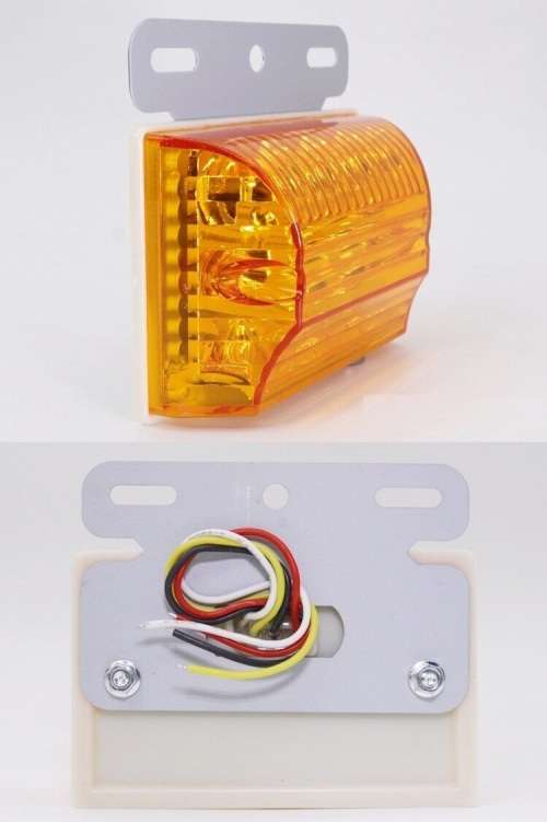 2Pces Side Marker Trailer Lights Indicator Lamps. Universal Truck, Van, PickUp. Collections Allowed.