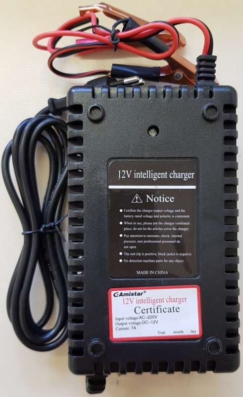 Battery Chargers: 12V Intelligent Pulse Battery Charger 7~70AH. Heavy Duty. Collections Are Allowed.
