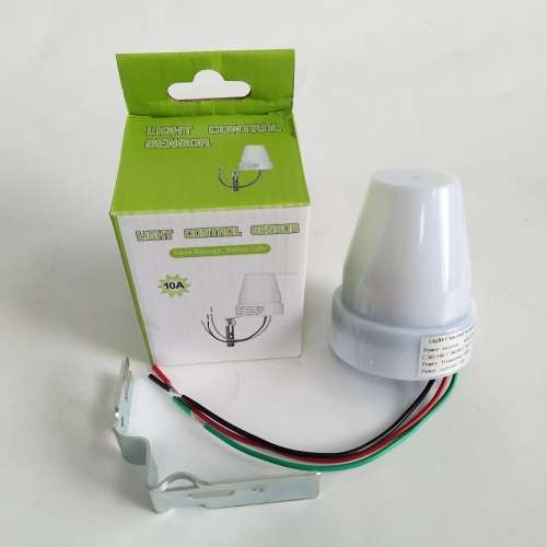 Day Night Adjustable Sensor / Switch / Detector Auto Control Unit 220Volts 10A. Collections Allowed.