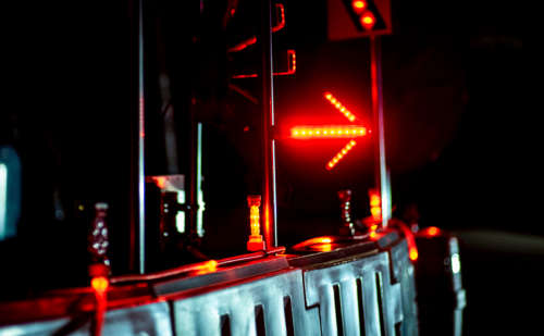 Flash Strobe Warning Traffic Wand Light, Magnetic, Unfolding Rotating Blades. Collections Allowed