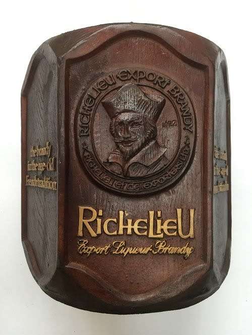 Richelieu Premium Export Liqueur Brandy Ice Buckets. Brand New Products. Collections Are Allowed.