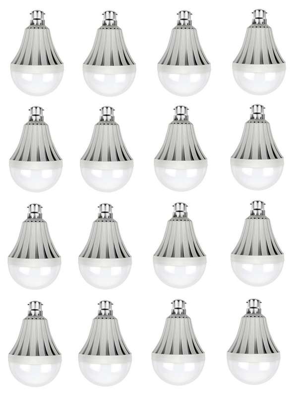 Bulk Sale: 50x LED Light Bulbs 9W LED 12V B22. Ideal For Solar Systems. Collections Are Allowed.