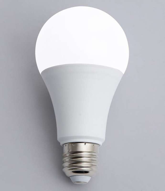 Ultra Bright LED Light Bulbs. 6W LED 12V E27. This is a 12Volts product. Collections Are Allowed.