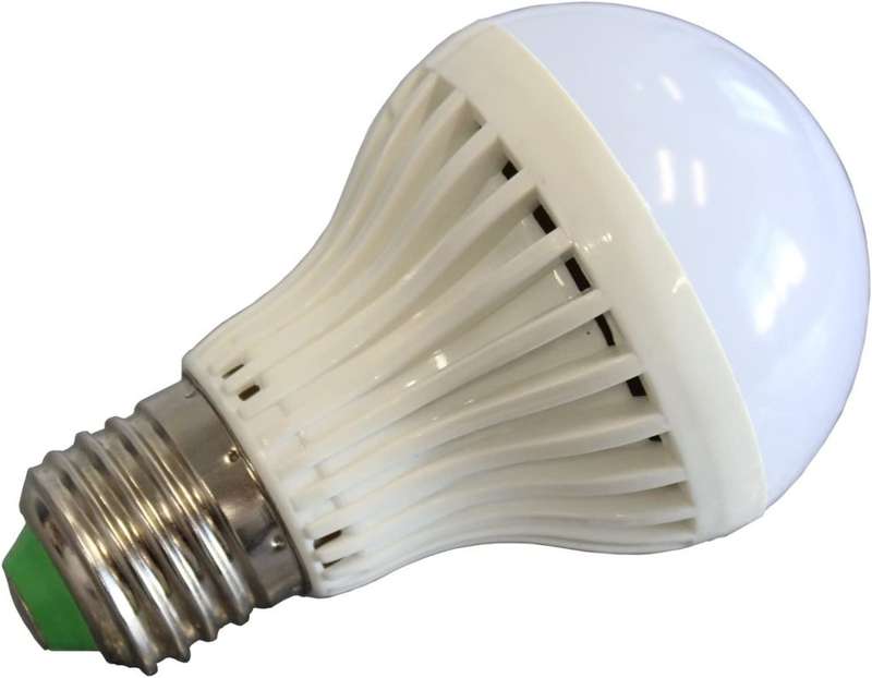 LED Light Bulbs 9W 12V E27 Edison Screw Cap Cool White. Special Offer. Collections Are Allowed.