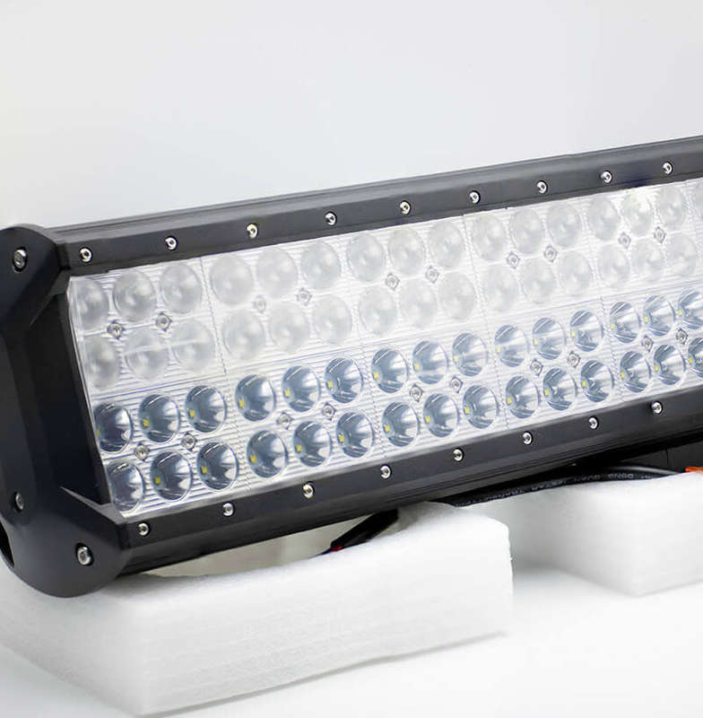 Quad Row Heavy Duty LED Light Bar with Multi Beam Technology Brand new. Collections Are Allowed.