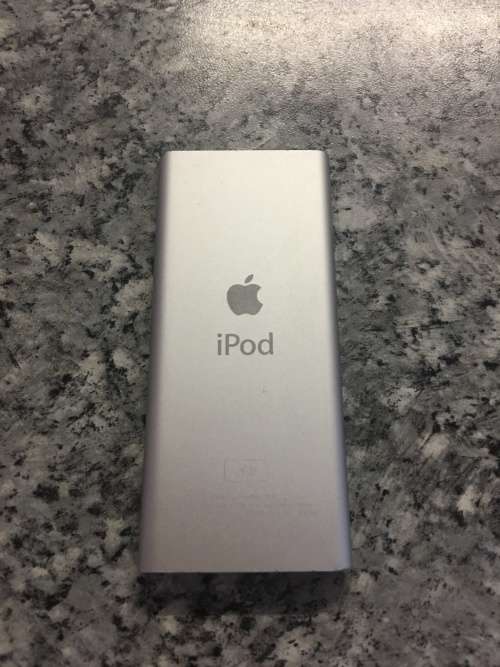 Apple iPod Nano - Silver - 2nd Generation - 4GB - Silver - Rare Find 4GB
