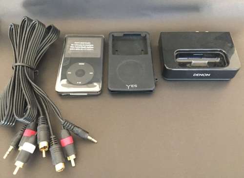 Apple iPod Classic - Black - 5th Generation - 30GB - Holds 7500+ songs - With Box and R1500 extras