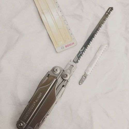 Authentic Leatherman - Surge® - 21 tools in 1 - The Power House Multi-Tool - Brand New Condition