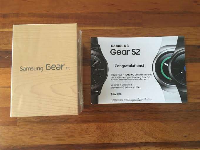 Samsung - Gear Fit Fitness Watch + Heart Rate - Black BRAND NEW (SEALED)+R1000 voucher