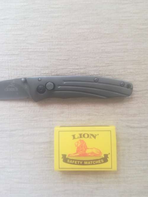 Gerber Pocket Knife,