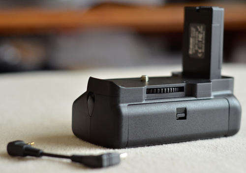 Nikon 5100 battery grip