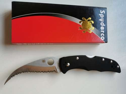 Spyderco Knive