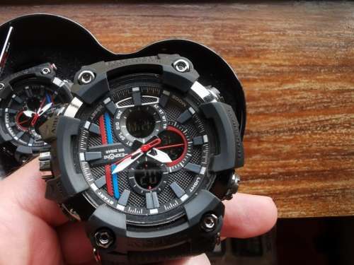 Exponi Watch