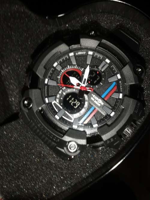 Exponi Watch