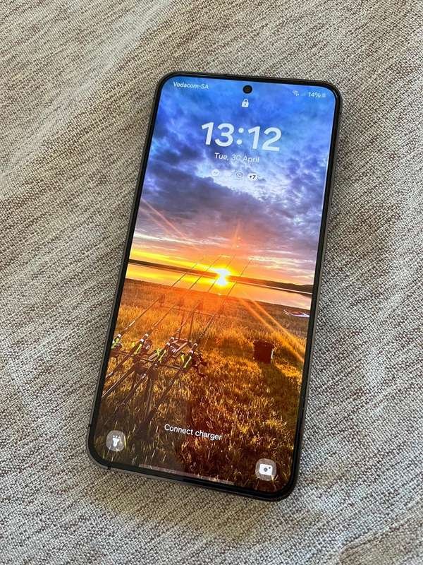 Samsung S24
