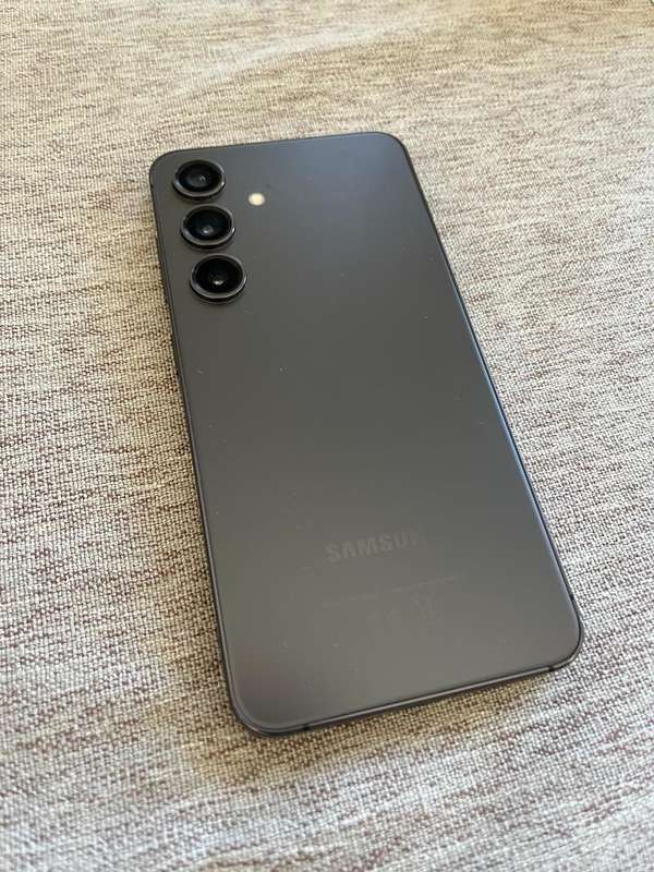 Samsung S24