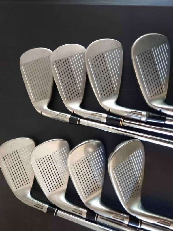 Taylormade Sim 2 irons