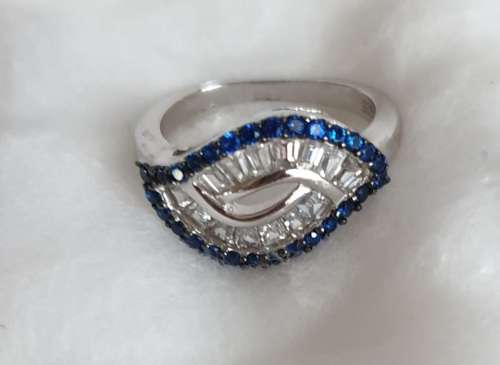 Sapphire ring
