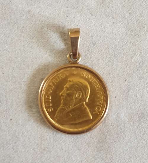 1/10 Krugerrand in 9ct gold setting