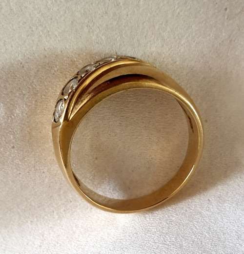 9ct gold ring