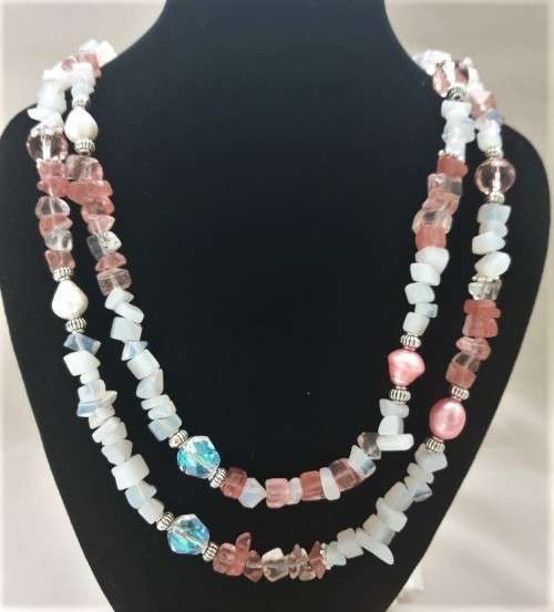 ** NEW** Gemstone and fresh water pearl necklace