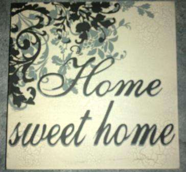 "Home Sweet Homw" wooden canvas