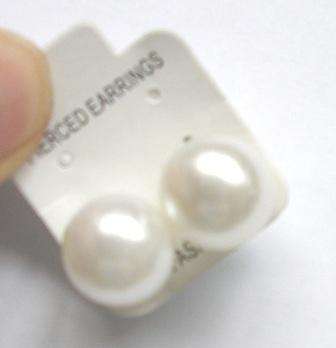 White 10mm pearl earrings