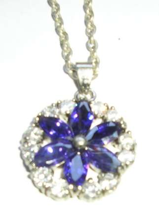 Glass pearl necklace and bracelet