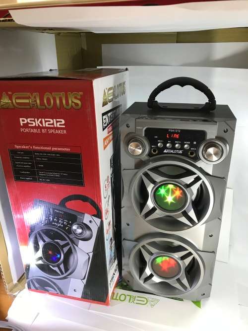 (DEMO UNIT) Everlotus Bluetooth KaraokeTalks Speaker - comes with X1 Wired Mic (DEMO UNIT)