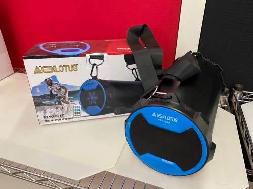 (DEMO UNIT)  Pipe Speaker w/Strap and Includes X1 Wired Mic (12W Output)