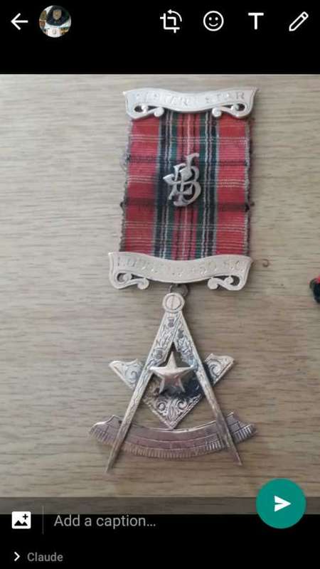 Freemasons Military Badge