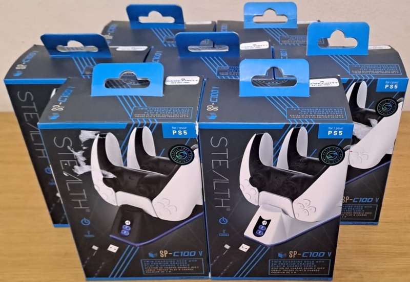 PS5 Twin Charge Dock Stealth SP-C100 V Brand New