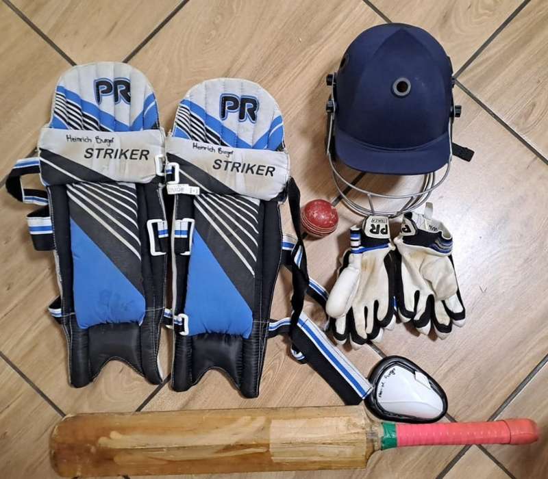 Junior Cricket Kit Maxed