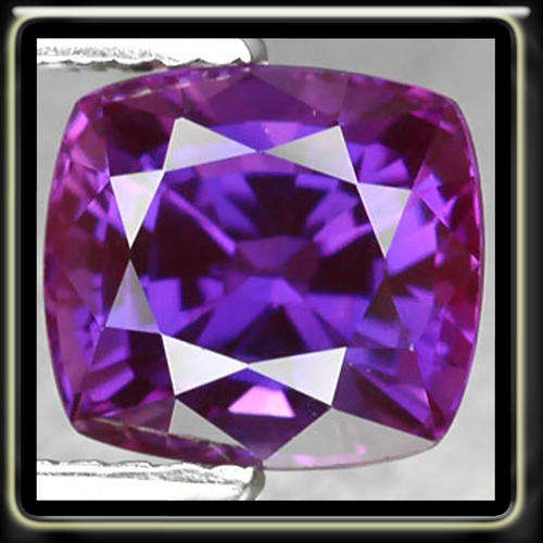 3.46CT VIVID PINKISH VIOLET SAPPHIRE [VVS] - A MAGICAL MADAGASCAN CUSHION GEMSTONE