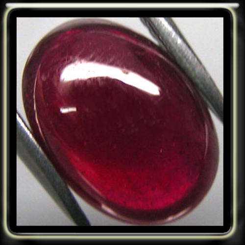 4.95CT ELEGANT NATURAL RUBY A CABOCHON MADAGASCAN  IN A OVAL GEMSTONE