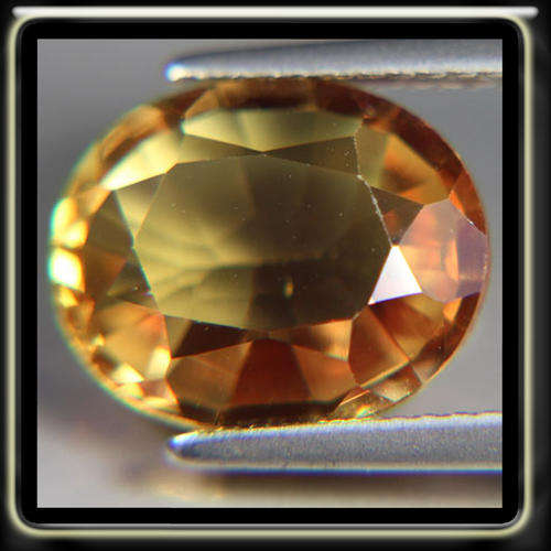 5.54CT THAILAND FANCY GEM YELLOW SAPPHIRE [VVS]  MODERN OVAL (GENTLY HEATED)