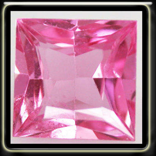 ROMANTIC 1.44CT ORANGEY PINK SQUARE CUT PADPARADSCHA SAPPHIRE