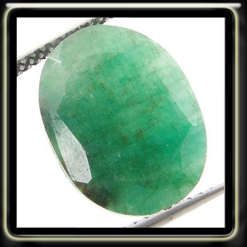 ELECTRIC 1.30CT LOVELY MEDIUM GREEN NATURAL OVAL EMERALD FROM MADAGASCAR