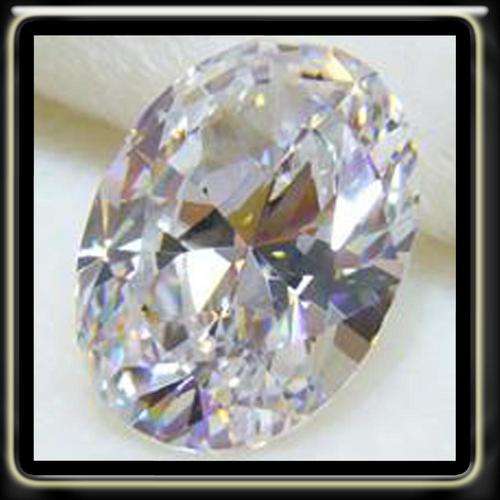 GLITTERING 2.30CT PRECISION OVAL CUT DIAMOND SIMULANT WITH BEAUTIFULL LUSTRE