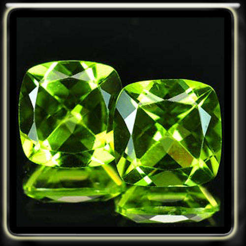 3.05CT IMMACULATE GEM GREEN PERFECT PERIDOT PAIR CUSHION NATURAL UNHEATED GEMSTONES