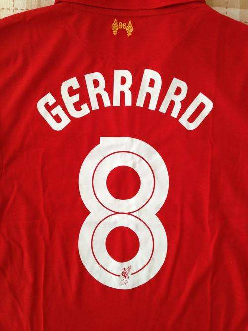 **AUTHENTIC**LIVERPOOL 12/13-GERRARD- EUROPA LEAGUE-LARGE