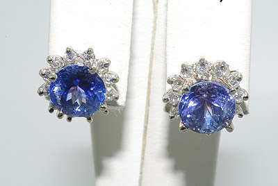 R80000 4.35CT TANZANITE & DIAMOND EARRINGS