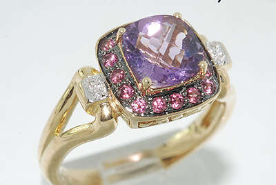 R36477 - GORGEOUS 2.12CT AMETHYST & DIAMOND CLUSTER RING